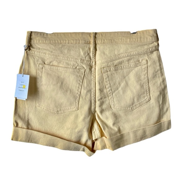 Free Assembly Women’s High Rise Rolled Cuff Jean Yellow Denim Shorts Size 14 - Picture 7 of 10